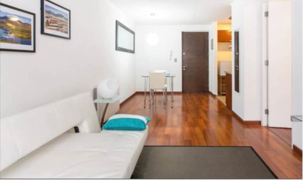 Sys Suites Nueva San Martin Santiago de Chile Rum bild